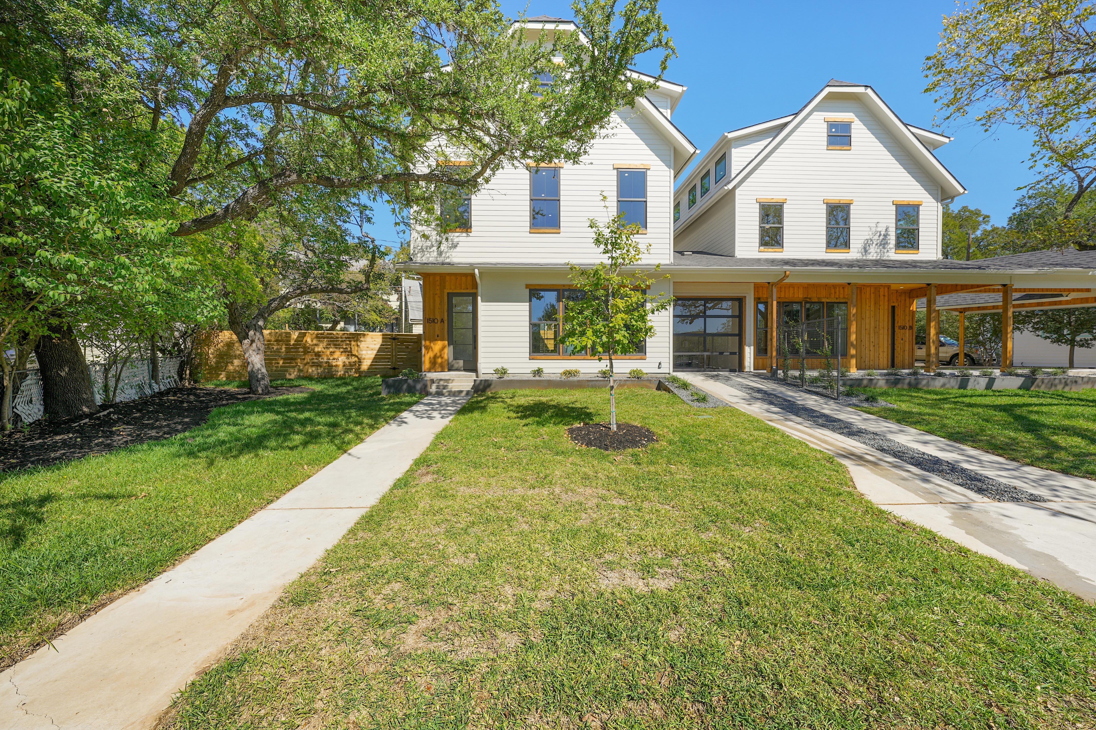 CLARKSVILLE HISTORIC HOME